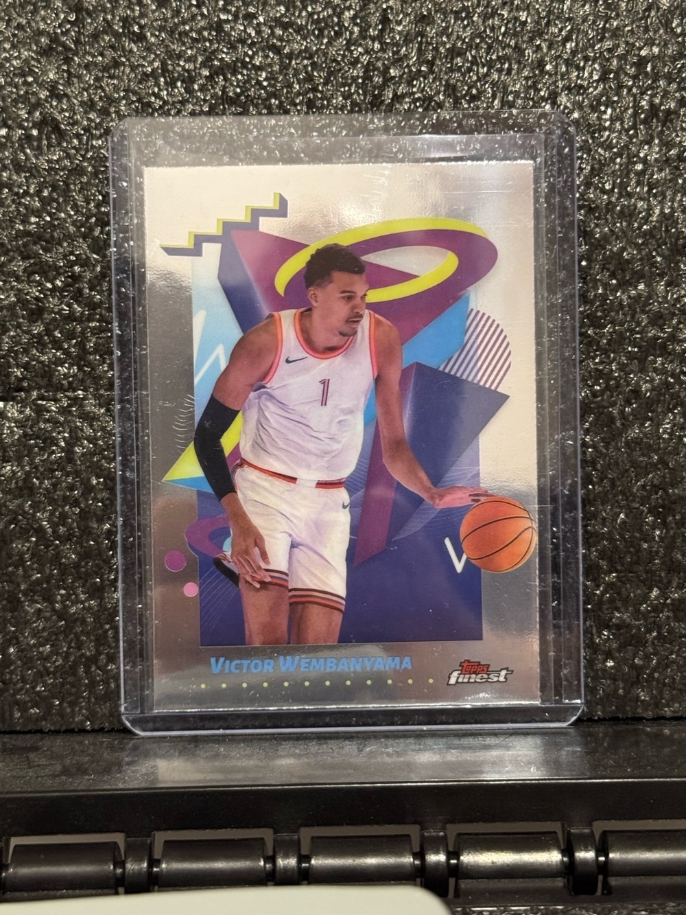 🔥 2025 Victor Wembanyama Topps Finest Card. San Antonio spurs